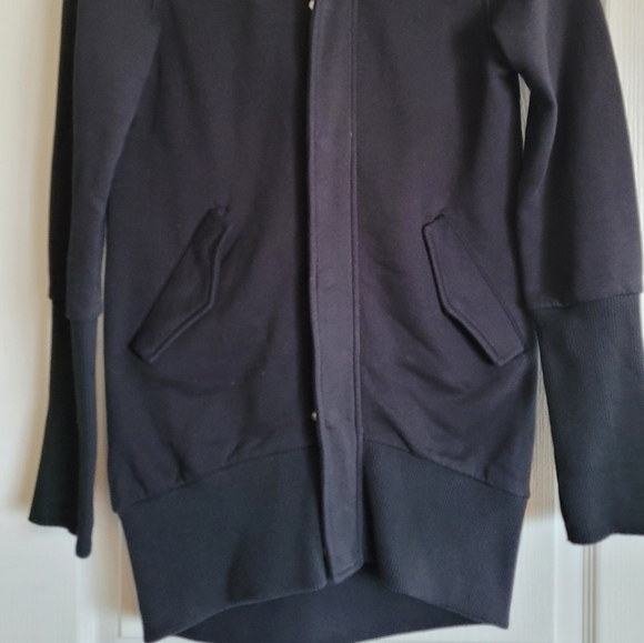 Izzue hooded coat - Picture 16 of 16